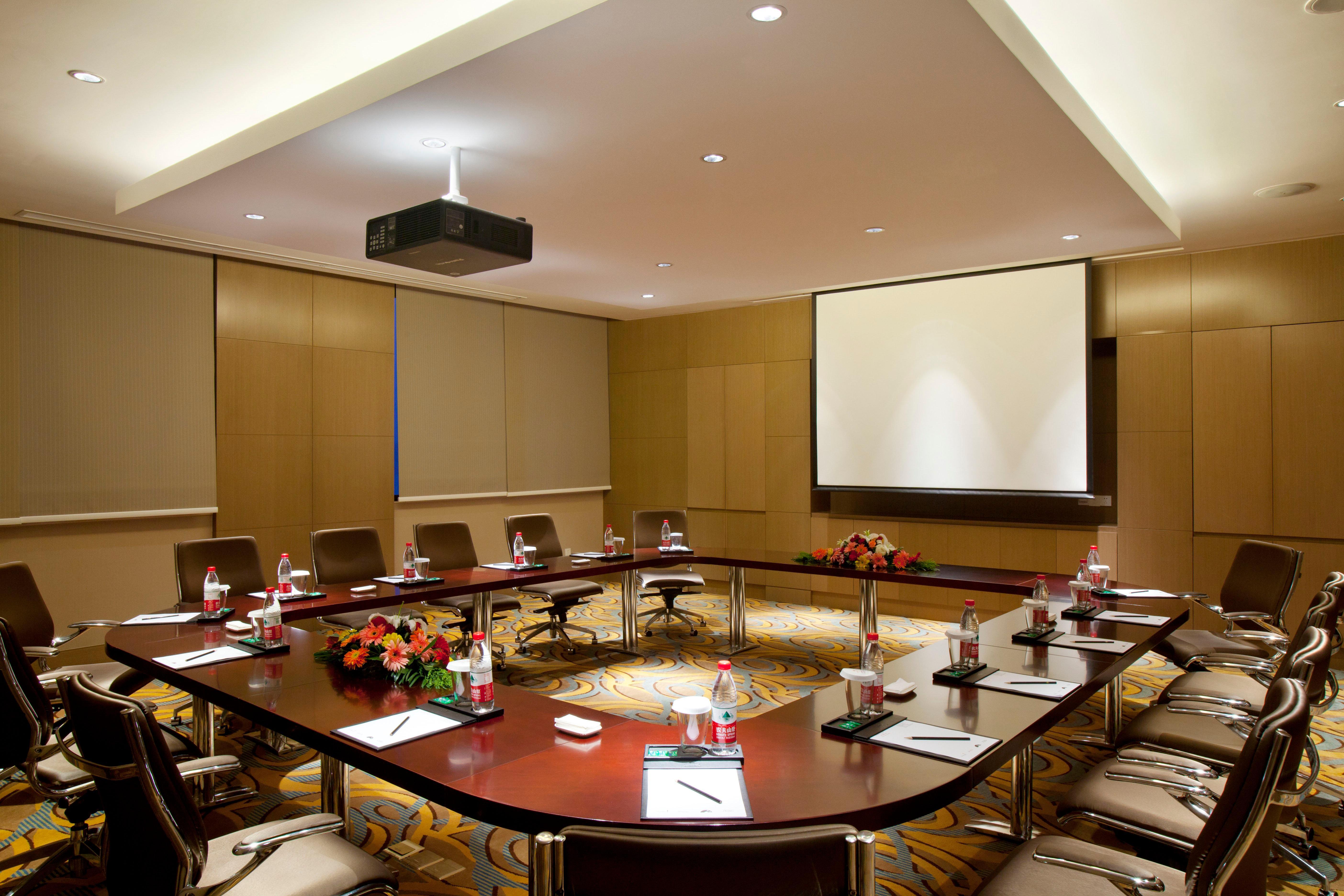 Crowne Plaza Yichang By Ihg Buitenkant foto