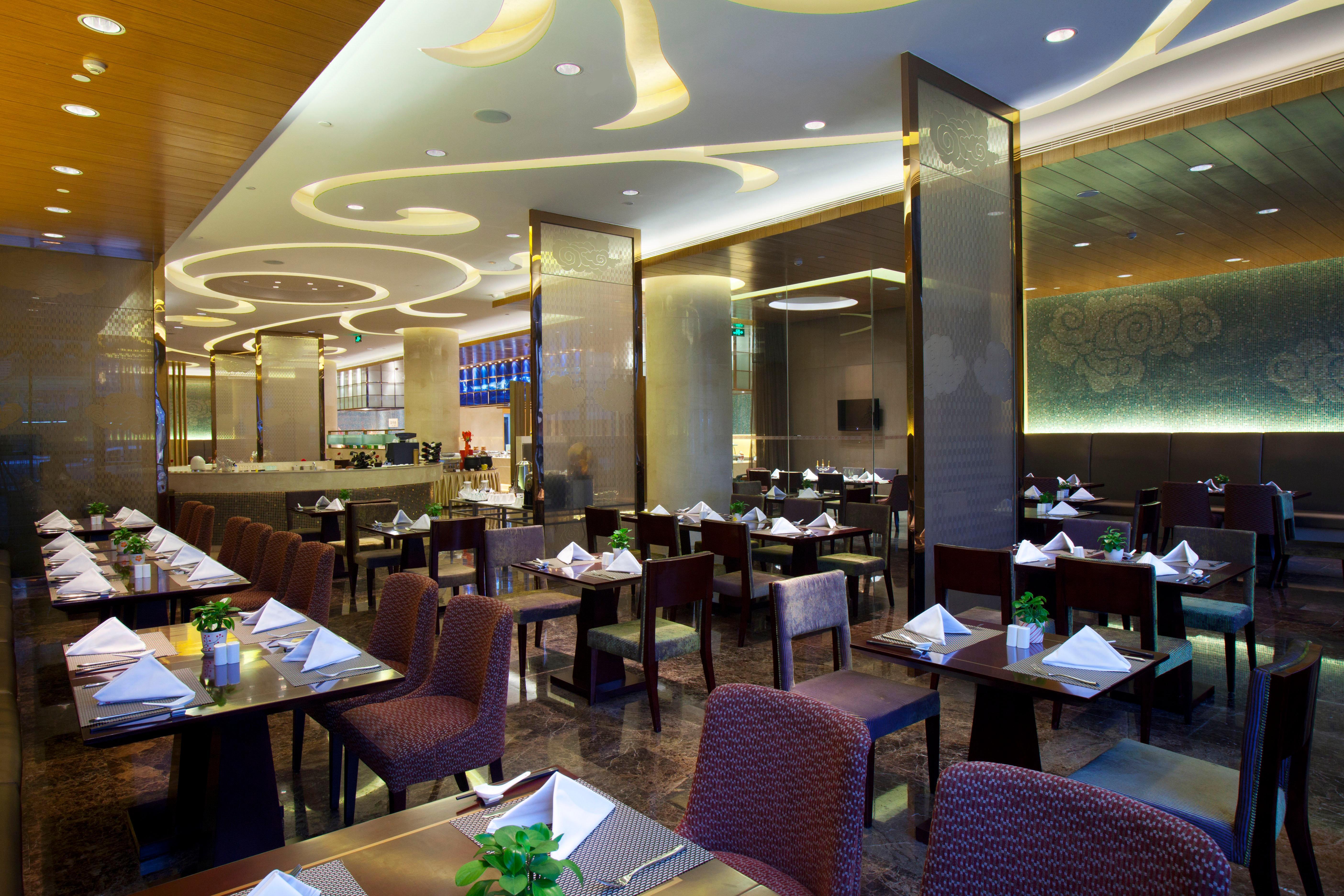 Crowne Plaza Yichang By Ihg Restaurant foto