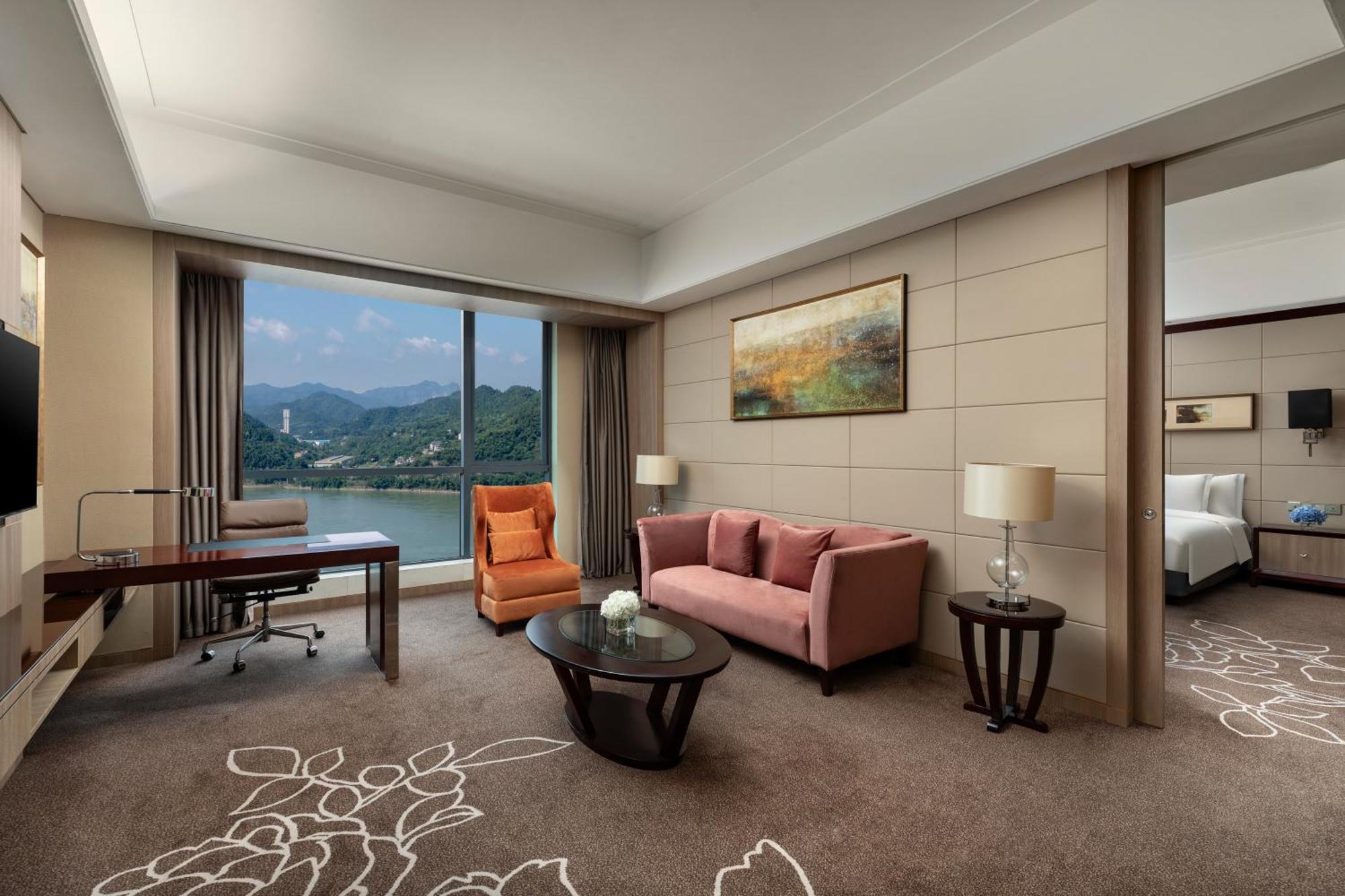 Crowne Plaza Yichang By Ihg Buitenkant foto